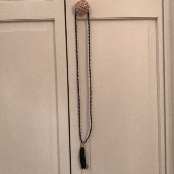 long necklace - Picture 1 of 3